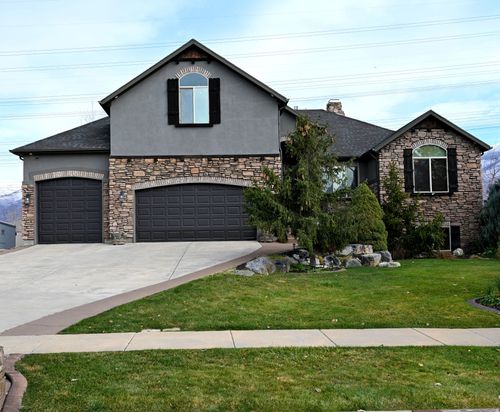 2058 Comanche Way, Farmington, UT, 84025-2680 | Card Image