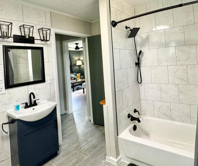 67 W Front St, House other with 4 bedrooms, 3 bathrooms and null parking in Logan OH | Image 19