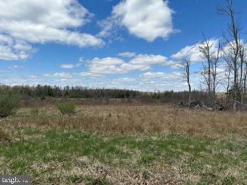 90 Off Rte, MOUNT STORM, WV, 26739 | Card Image