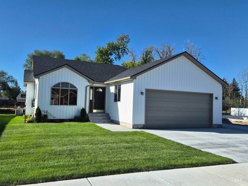 1069 Harris Loop, Blackfoot, ID, 83221-3715 | Card Image