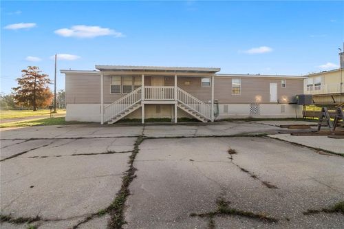 5121 Wm Adam Street, Jean Lafitte, LA, 70067 | Card Image