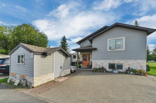 3070-25074 South Pine Lake Road, Rural Red Deer County, AB, T0M1S0 | Card Image