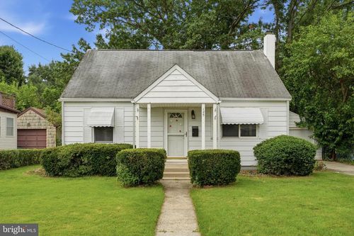 125 Ashurst Ln, MOUNT HOLLY, NJ, 08060-1201 | Card Image