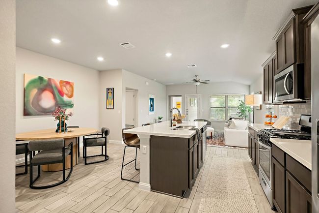 8201 Mc Kamy Dr, House other with 3 bedrooms, 2 bathrooms and 2 parking in Austin TX | Image 8