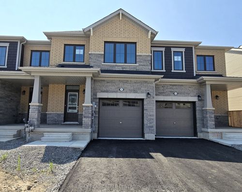 131 Brighton Ave, St. Catharines, ON, L2M | Card Image