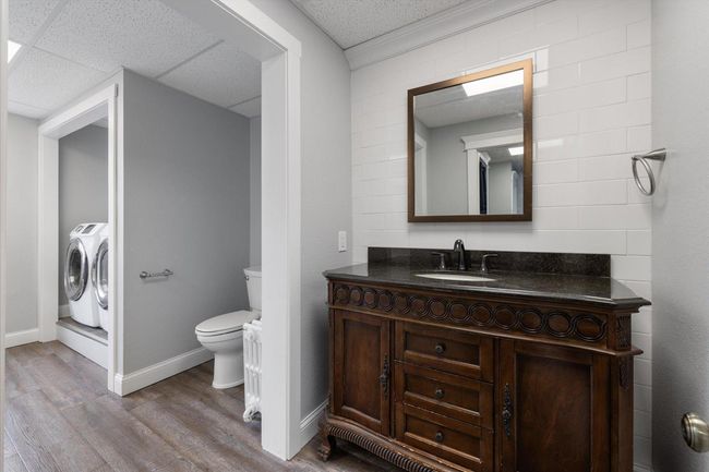61-Bathroom on Second Floor (4).jpg | Image 18