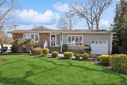 180 Boston Ave, Massapequa, NY, 11758-4212 | Card Image