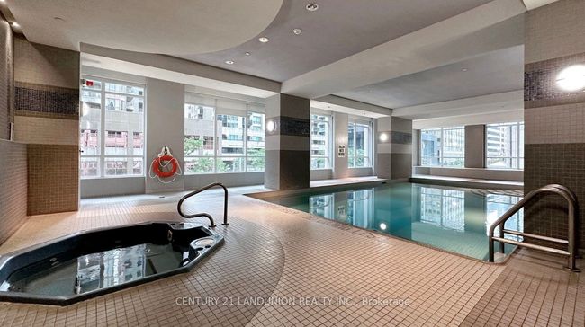 3406 - 763 Bay St, Condo with 2 bedrooms, 1 bathrooms and 1 parking in Toronto ON | Image 31