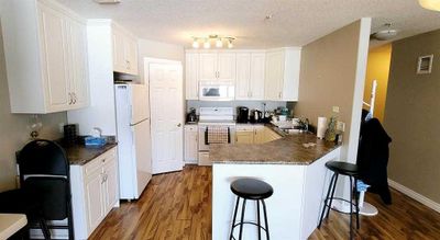 203 - 10220 101 Ave, Condo with 2 bedrooms, 2 bathrooms and 1 parking in Lac La Biche AB | Image 2