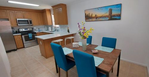 1401 W 9th St, Riviera Beach, FL, 33404-6643 | Card Image