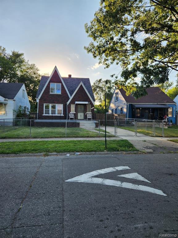 Rutland St, Detroit, MI 48228