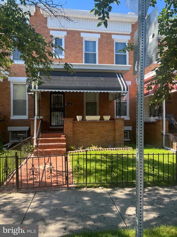 32nd St, Baltimore, MD 21218