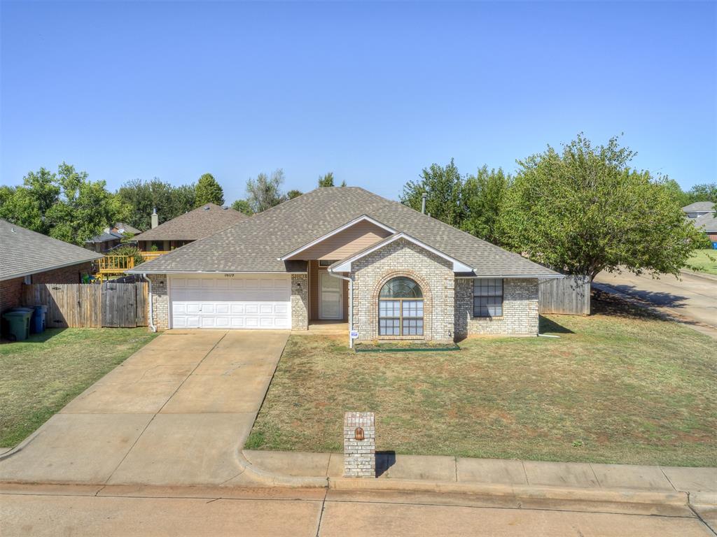 Rocky Mountain Way, Edmond, OK 73003
