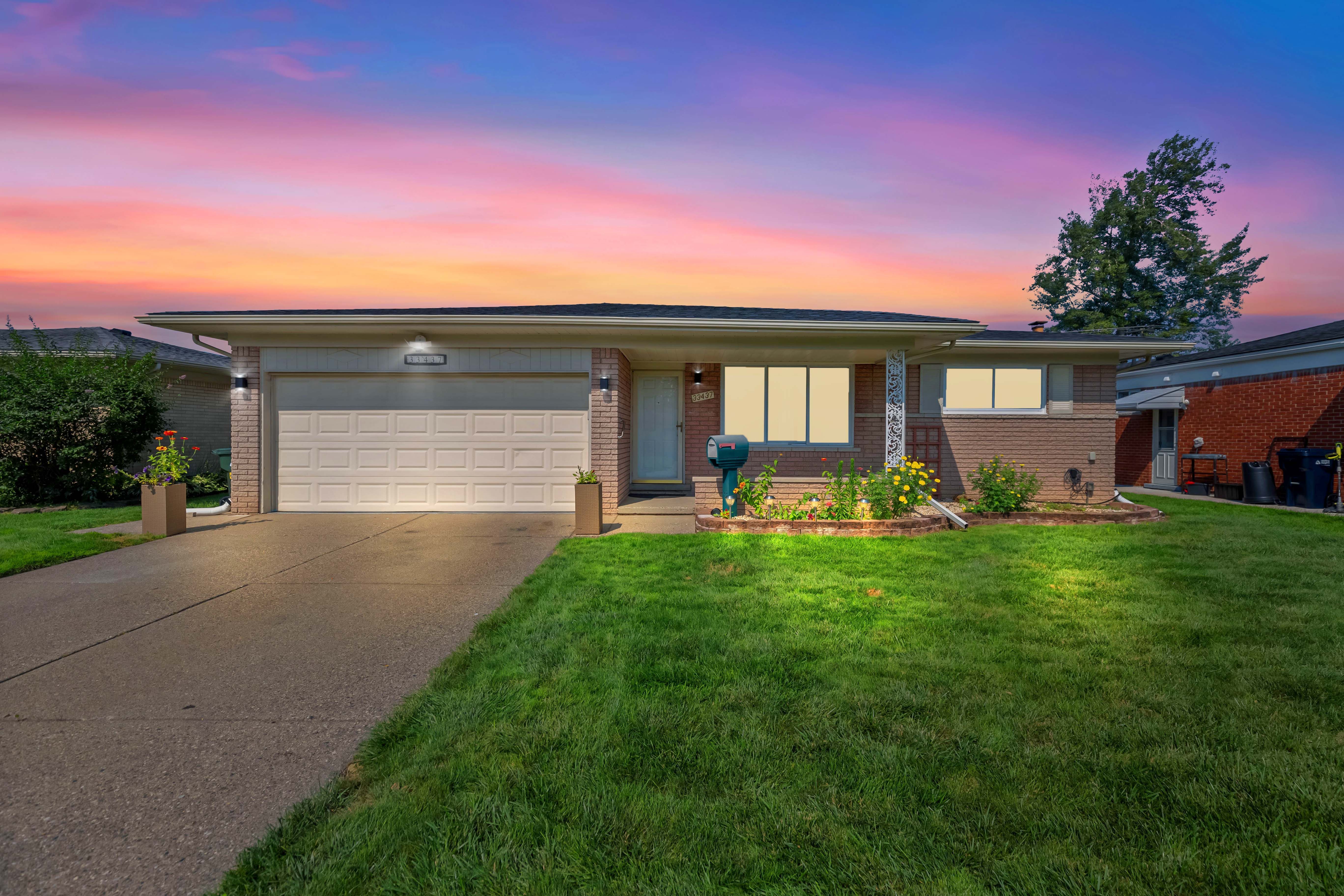 Somerset Dr, Sterling Heights, MI 48312
