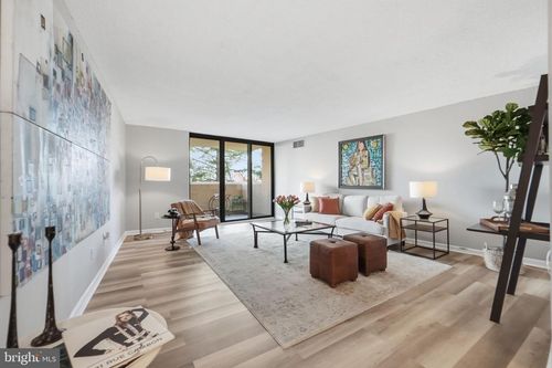 305-1101 S Arlington Ridge, ARLINGTON, VA, 22202 | Card Image