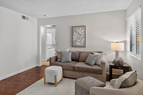 o-7445 Auburn Oaks Ct, Citrus Heights, CA, 95621-1386 | Card Image