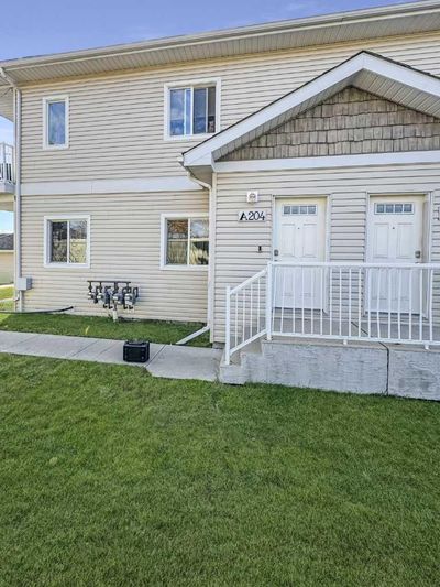 A204 - 8640 103 Ave, Home with 2 bedrooms, 1 bathrooms and null parking in Grande Prairie AB | Image 1