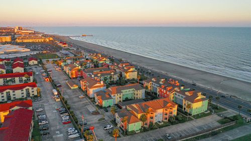 911-7000 Seawall Blvd, Galveston, TX, 77551-2082 | Card Image