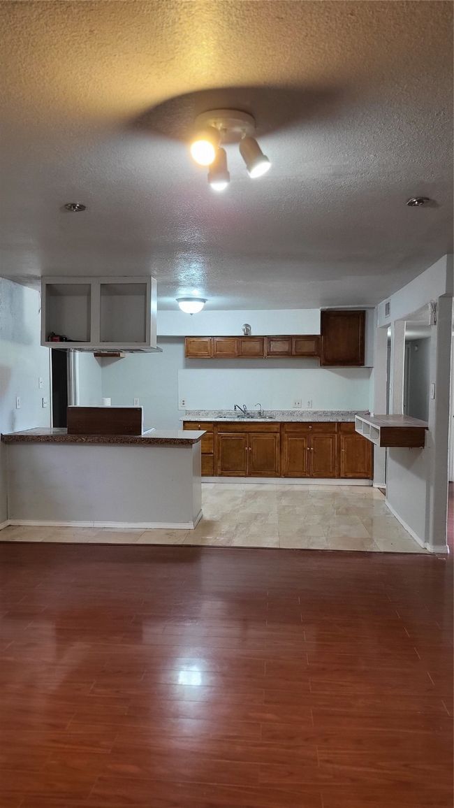 109 Cimarron Ln, House other with 3 bedrooms, 2 bathrooms and null parking in Arlington TX | Image 8