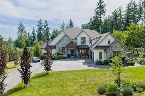 142 208 St, Langley, BC, V2Z1T7 | Card Image
