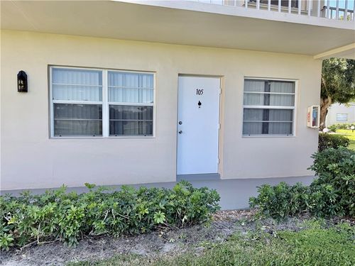 105-34 Pine Arbor Ln, VERO BEACH, FL, 32962-4638 | Card Image