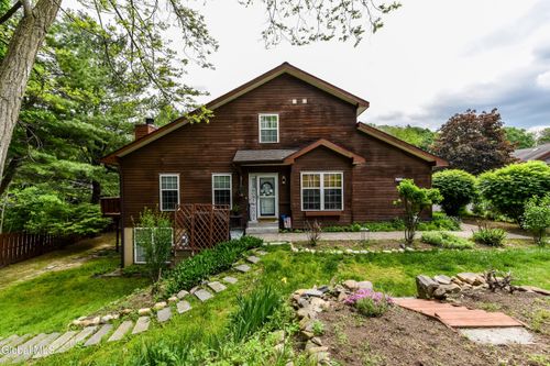 12 Tracey Ct, Troy, NY, 12180-4746 | Card Image