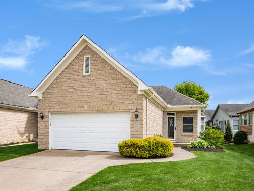 995 Bushwood Ln, Columbus, OH, 43235-5017 | Card Image