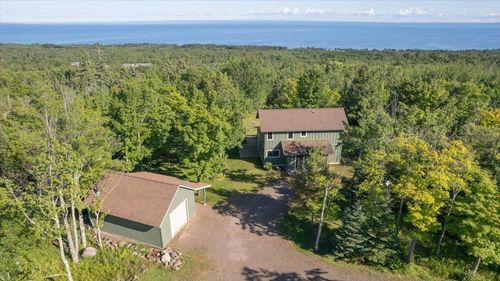 698 Cuttingwood Rd, Knife River, MN, 55609 | Card Image