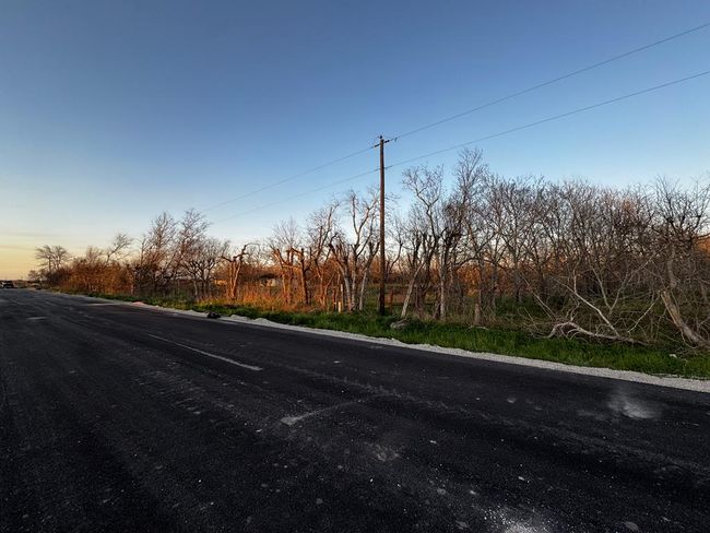 27215 Highway 36, Home with 0 bedrooms, 0 bathrooms and null parking in Damon TX | Image 12