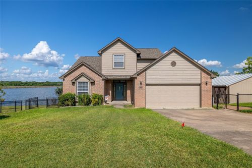 111 7th Ave, Onalaska, TX, 77360-7374 | Card Image