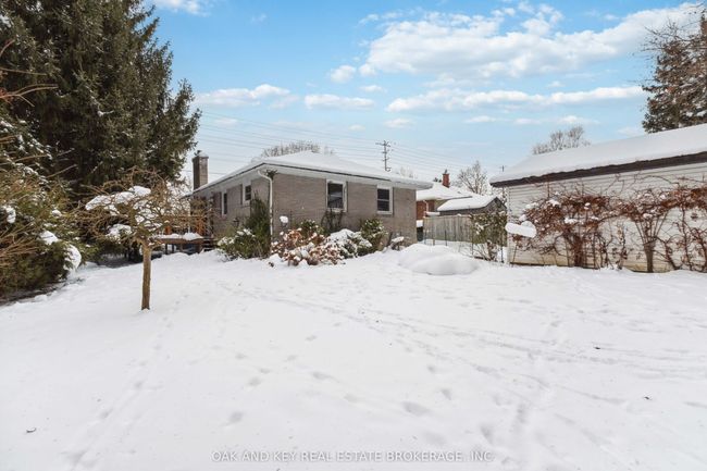 211 Trowbridge Ave, House other with 4 bedrooms, 2 bathrooms and 4 parking in London ON | Image 37