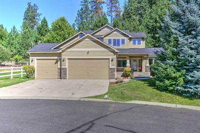 11908 N Dakota Ln, Home with 3 bedrooms, 3 bathrooms and null parking in Spokane WA | Image 1