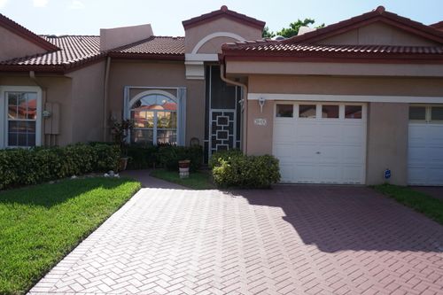 9919 Malvern Dr, Tamarac, FL, 33321-6901 | Card Image