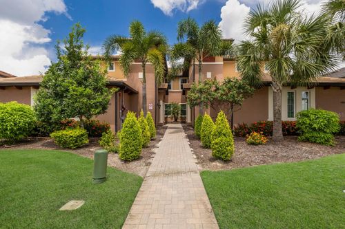 7474 Divot Loop, Lakewood Ranch, FL, 34202-3110 | Card Image