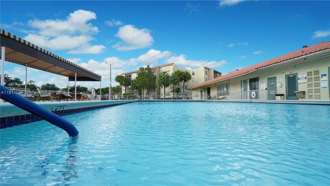 4204 - 1830 Sw 81 St Ave, Condo with 2 bedrooms, 2 bathrooms and null parking in North Lauderdale FL | Image 7