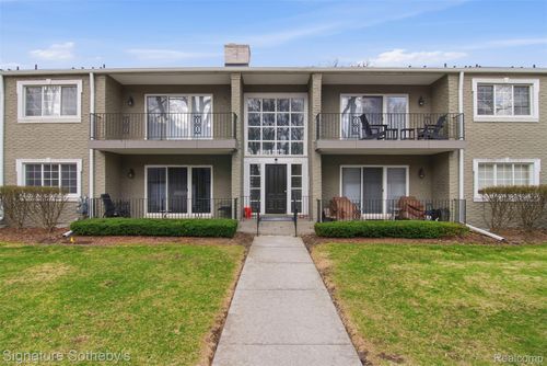 66-1115 N Old Woodward Ave, Birmingham, MI, 48009-5440 | Card Image