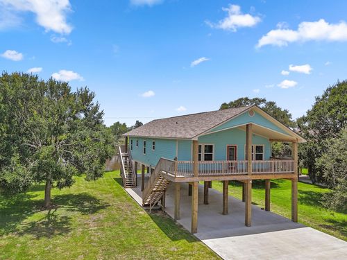 1822 County Road 297, Sargent, TX, 77414-3660 | Card Image