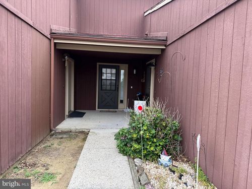 831 Charlotte Way, ENOLA, PA, 17025-1548 | Card Image