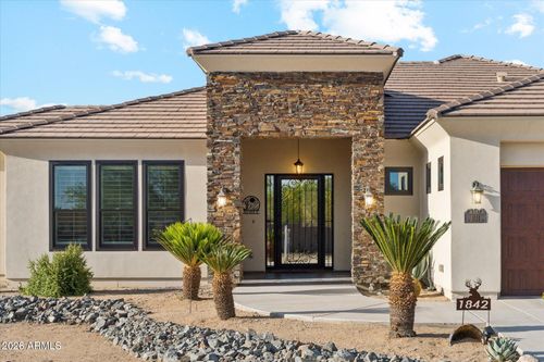 1842 W Mesquite St, Phoenix, AZ, 85086-8776 | Card Image