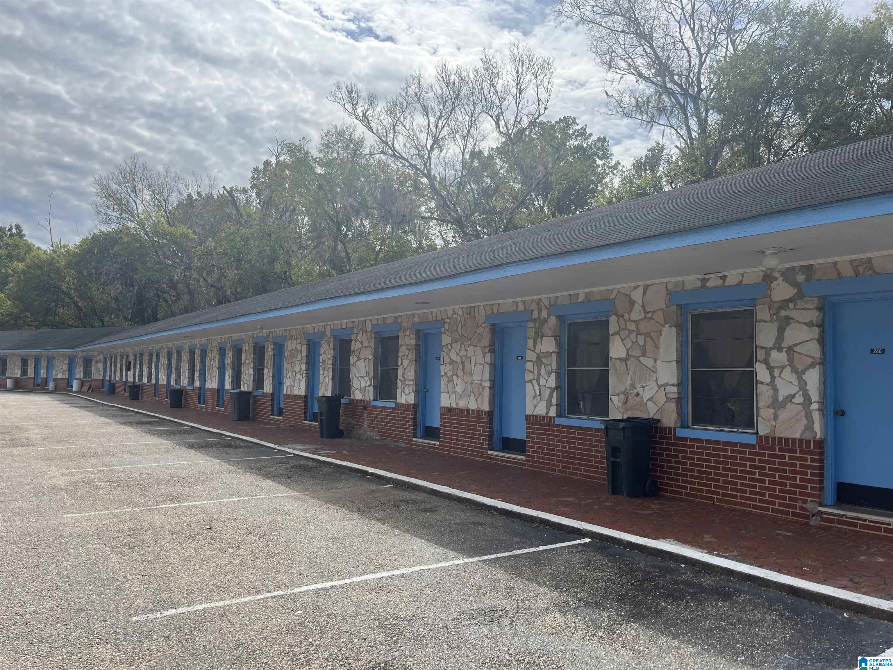 Commercial Sale in SELMA 2