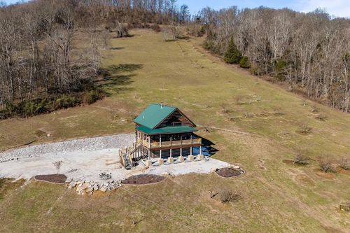 4818 Ensor Hollow Rd, Buffalo Valley, TN, 38548-5449 | Card Image