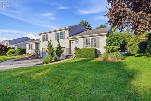 377 Lighthouse, Marblehead, OH, 43440 | Card Image
