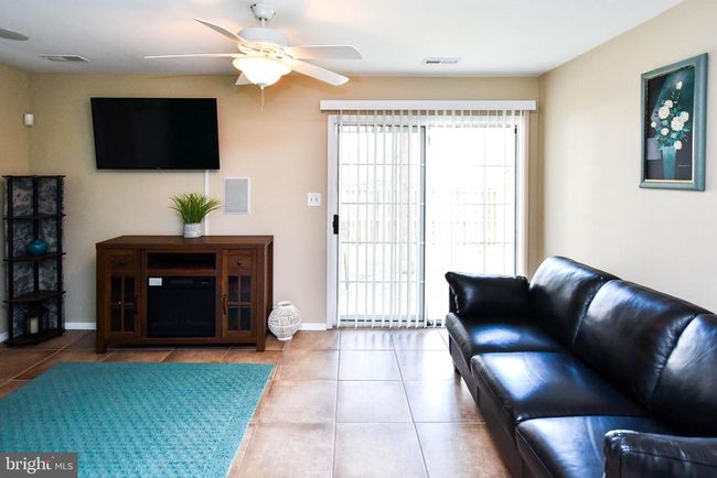 9466 Sea Breeze Ct, Townhouse with 3 bedrooms, 3 bathrooms and null parking in NORTH BEACH MD | Image 5