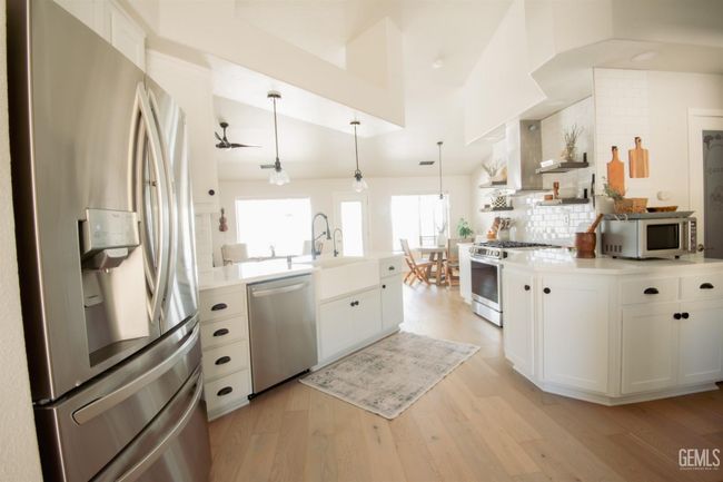 26700 Skyline Dr, House other with 3 bedrooms, 3 bathrooms and null parking in Tehachapi CA | Image 16