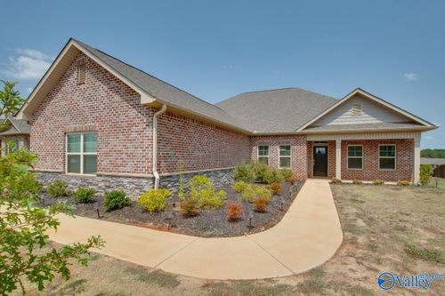 217 Maureen Dr Sw, Madison, AL, 35756-2614 | Card Image