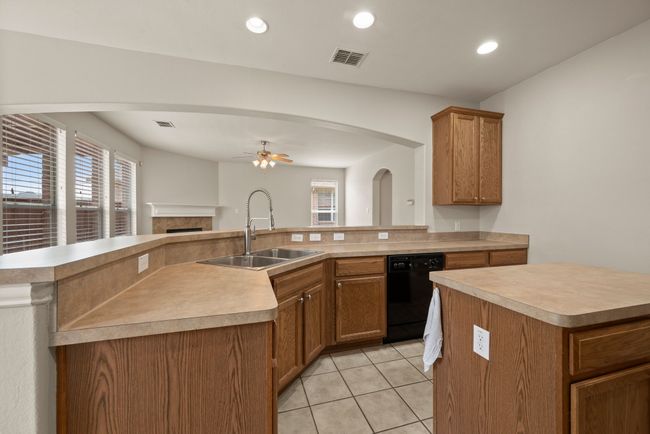 361 Conroe Cir, House other with 3 bedrooms, 3 bathrooms and null parking in Argyle TX | Image 16