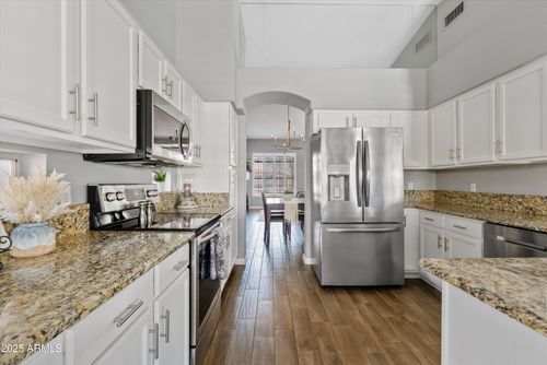 14858 S 41st St, Phoenix, AZ, 85044-6798 | Card Image