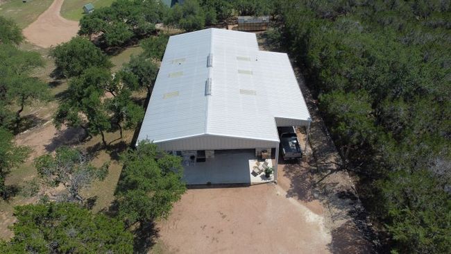 View of the 2, 000 square foot metal building. | Image 33