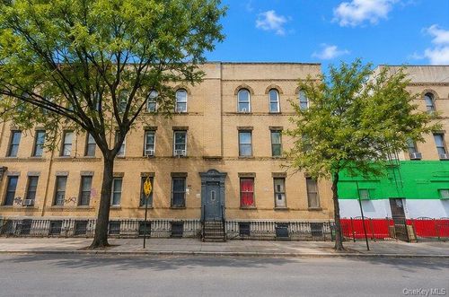 695 Meeker Ave, Brooklyn, NY, 11222-5188 | Card Image