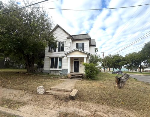 1201 Vincent St, Brownwood, TX, 76801-3236 | Card Image